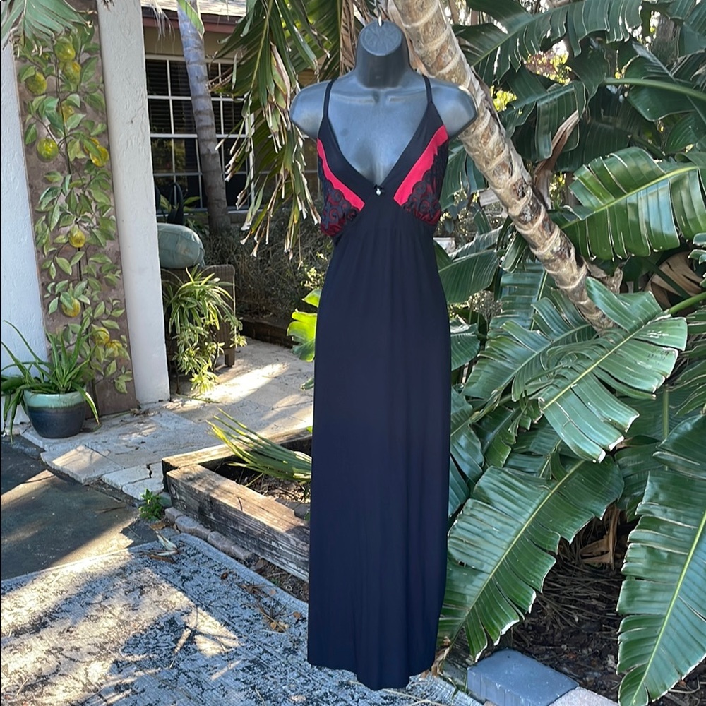 Soma embroidered cup slip, dress, slip or nightgown